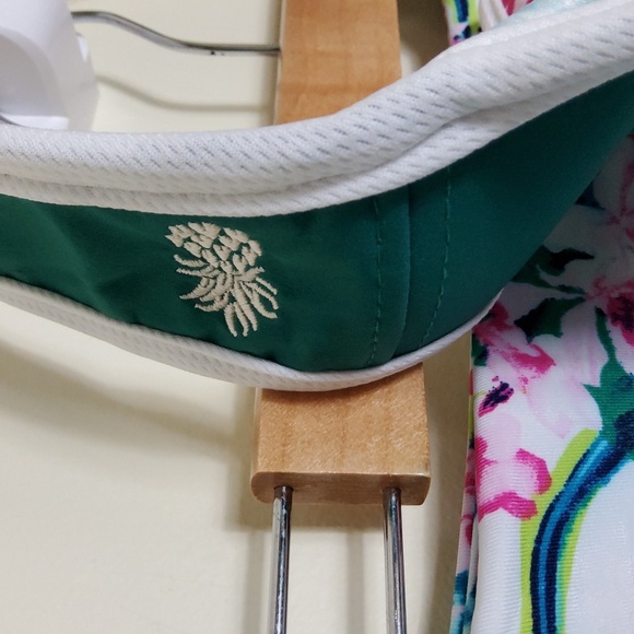 Tommy Bahama Floral Print Skorts with Green Visor Size S - Picture 3 of 13